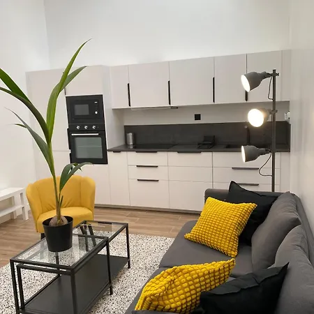 Le Loft - *